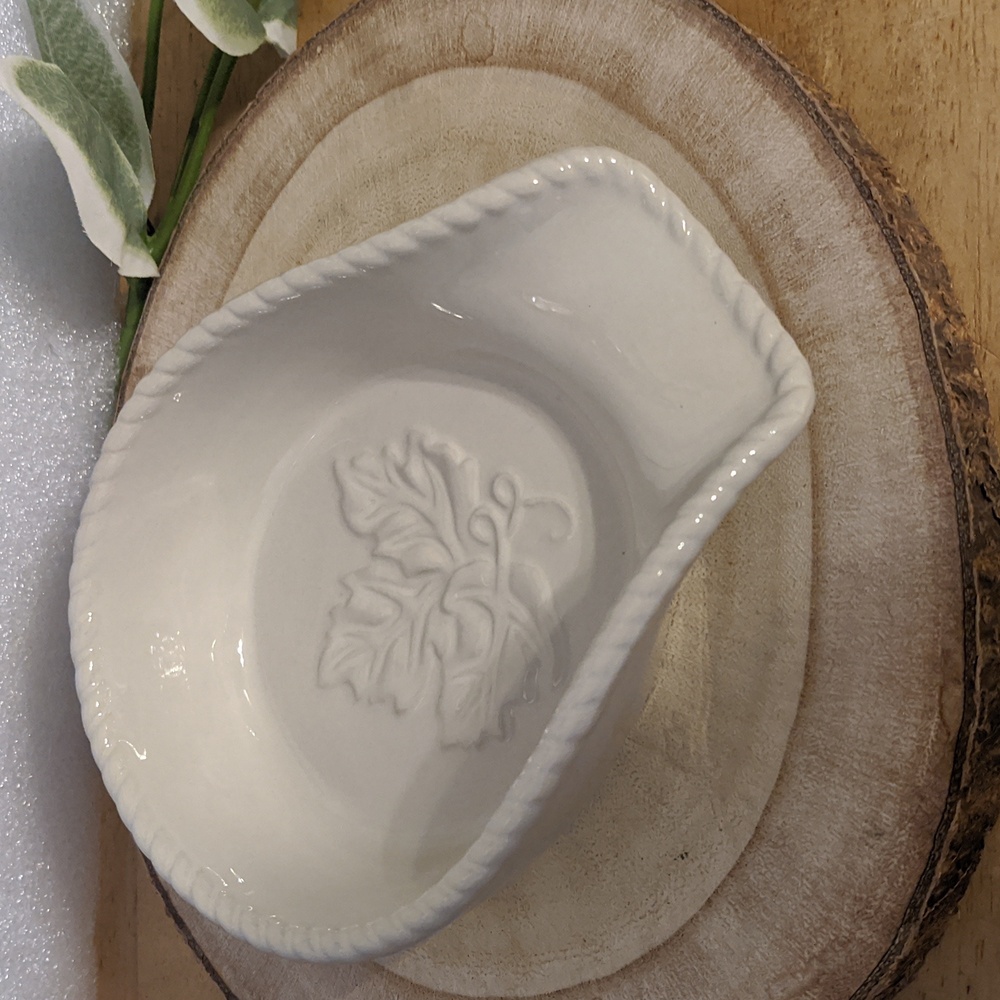 Celebrating Home Stoneware Spoon Rest with Leaves